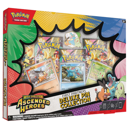 Colección Deluxe con Pin Primeros Compañeros de Pokémon Megaevolución Héroes Ascendentes con cartas promocionales de Chikorita, Tepig y Totodile, pin metálico y 5 sobres. Ascended Heroes Inglés.